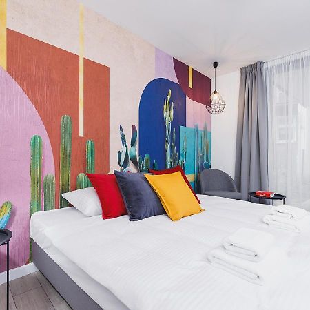 Wow! Aparthotel By Krakowmyplace Екстериор снимка