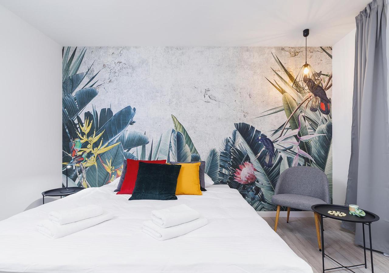 Wow! Aparthotel By Krakowmyplace Екстериор снимка
